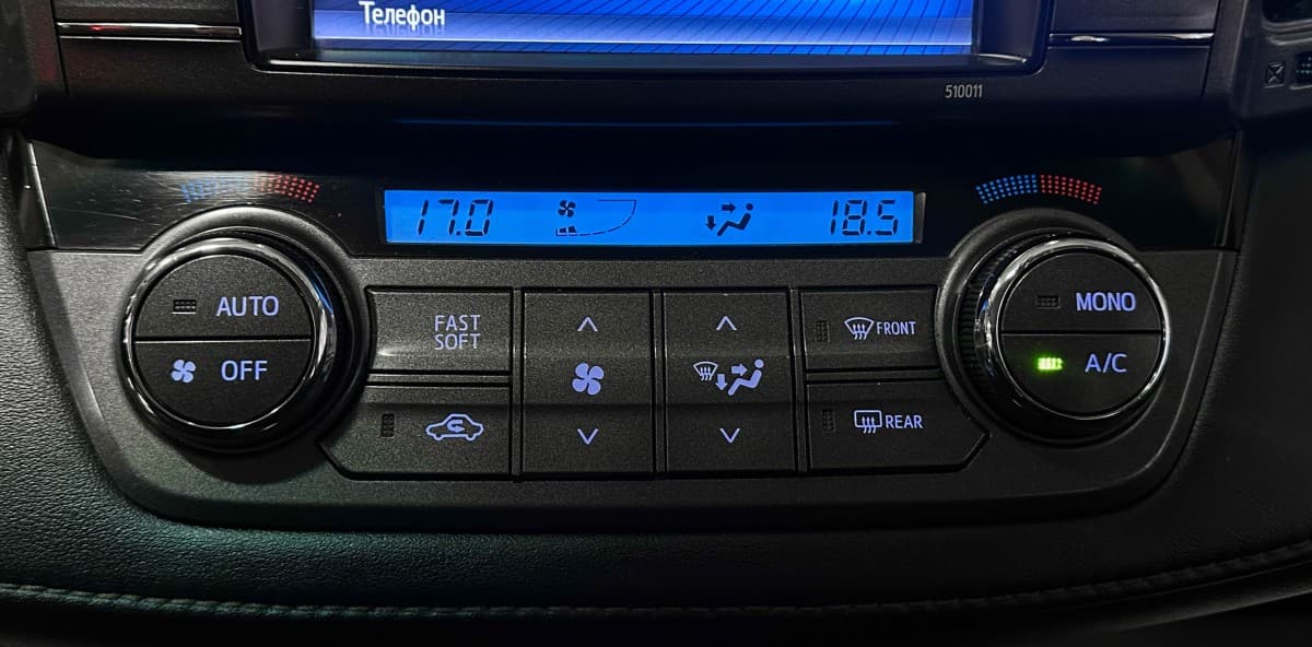 Toyota RAV4 - фото 23