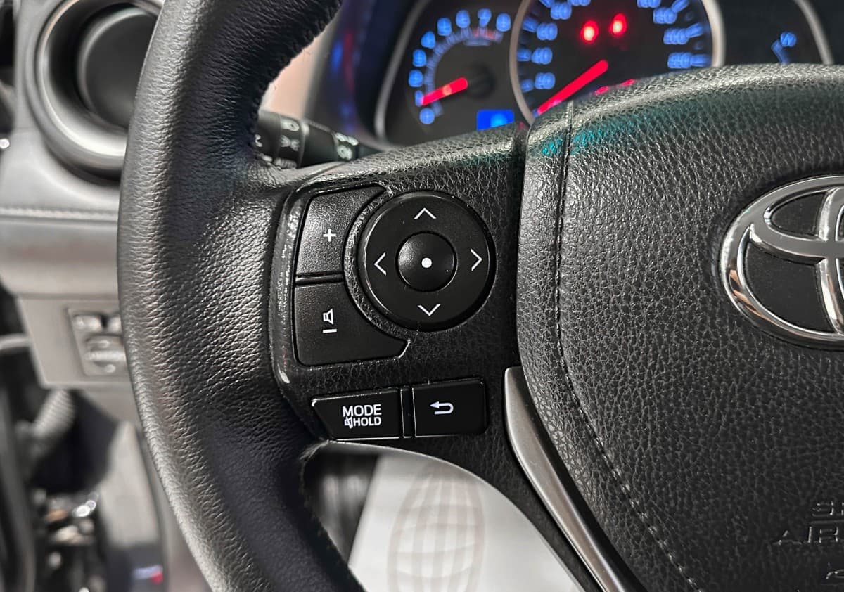 Toyota RAV4 - фото 19