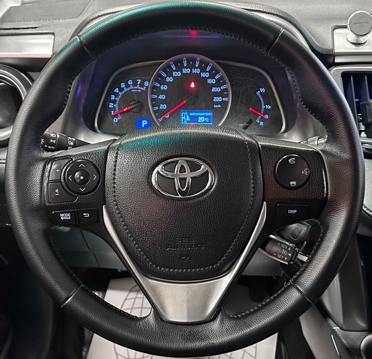 Toyota RAV4 - фото 25