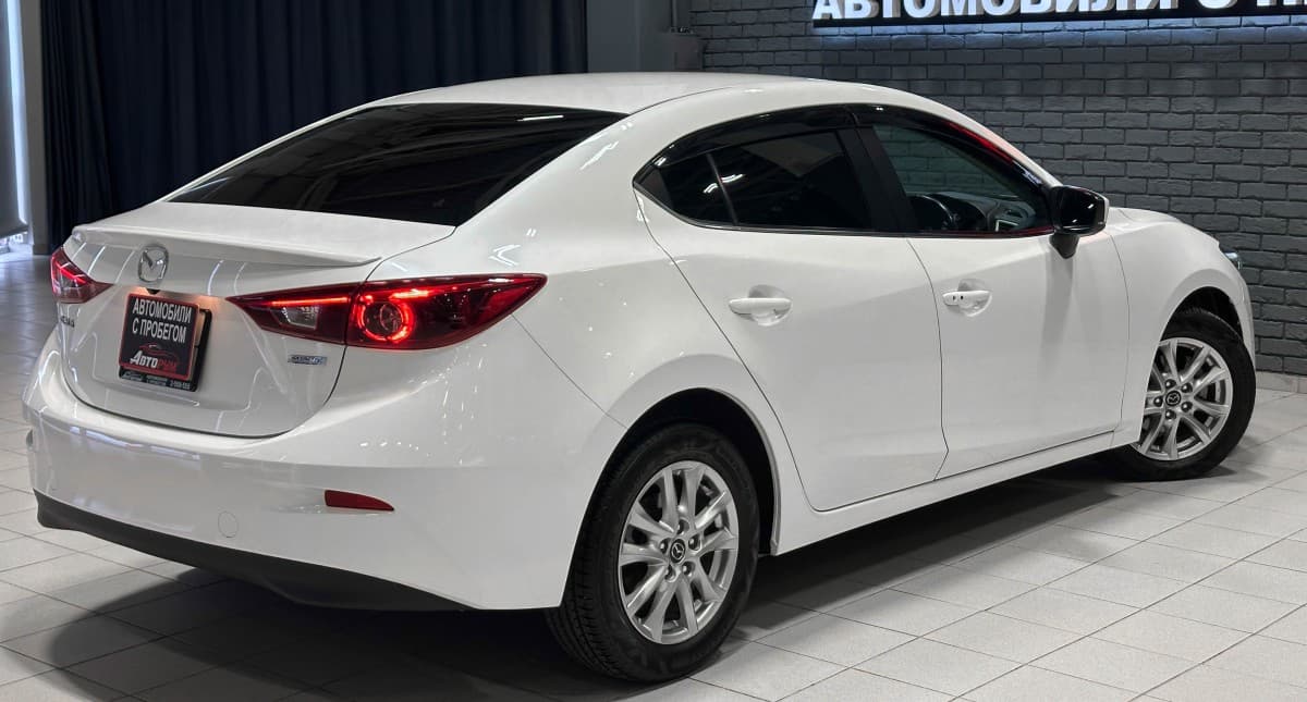 Mazda Axela - фото 6