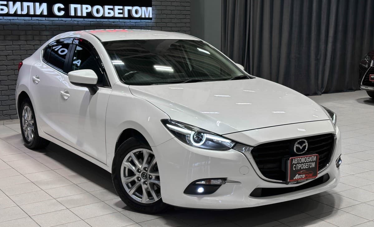 Mazda Axela - 5