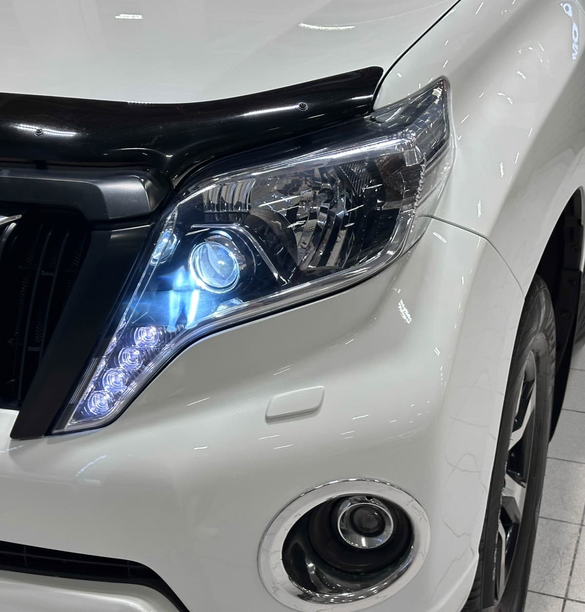 Toyota Land Cruiser Prado - 4