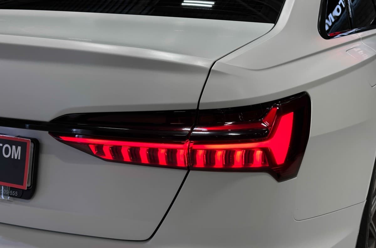 Audi A6 - фото 8