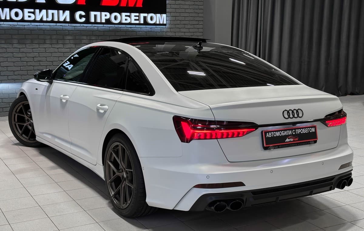 Audi A6 - фото 9