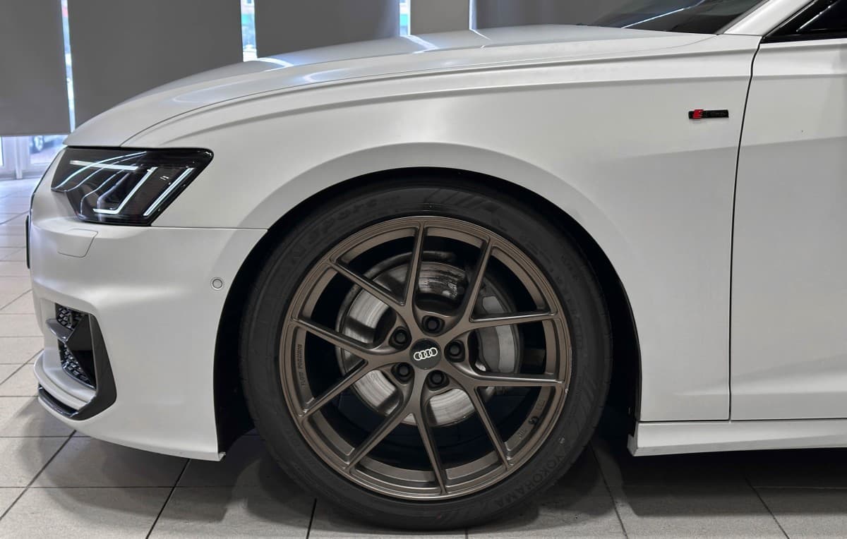 Audi A6 - фото 6