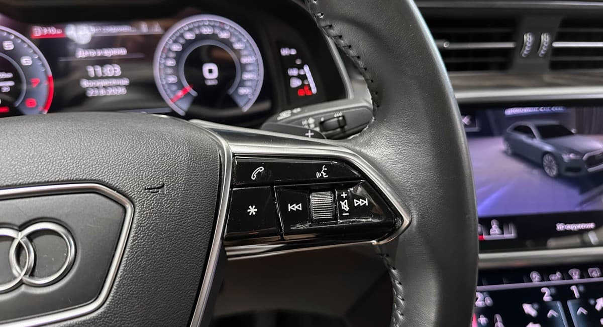 Audi A6 - фото 25