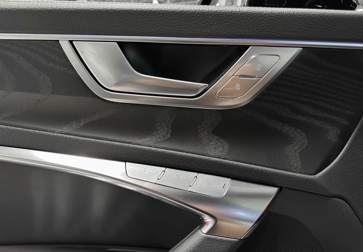 Audi A6 - фото 20