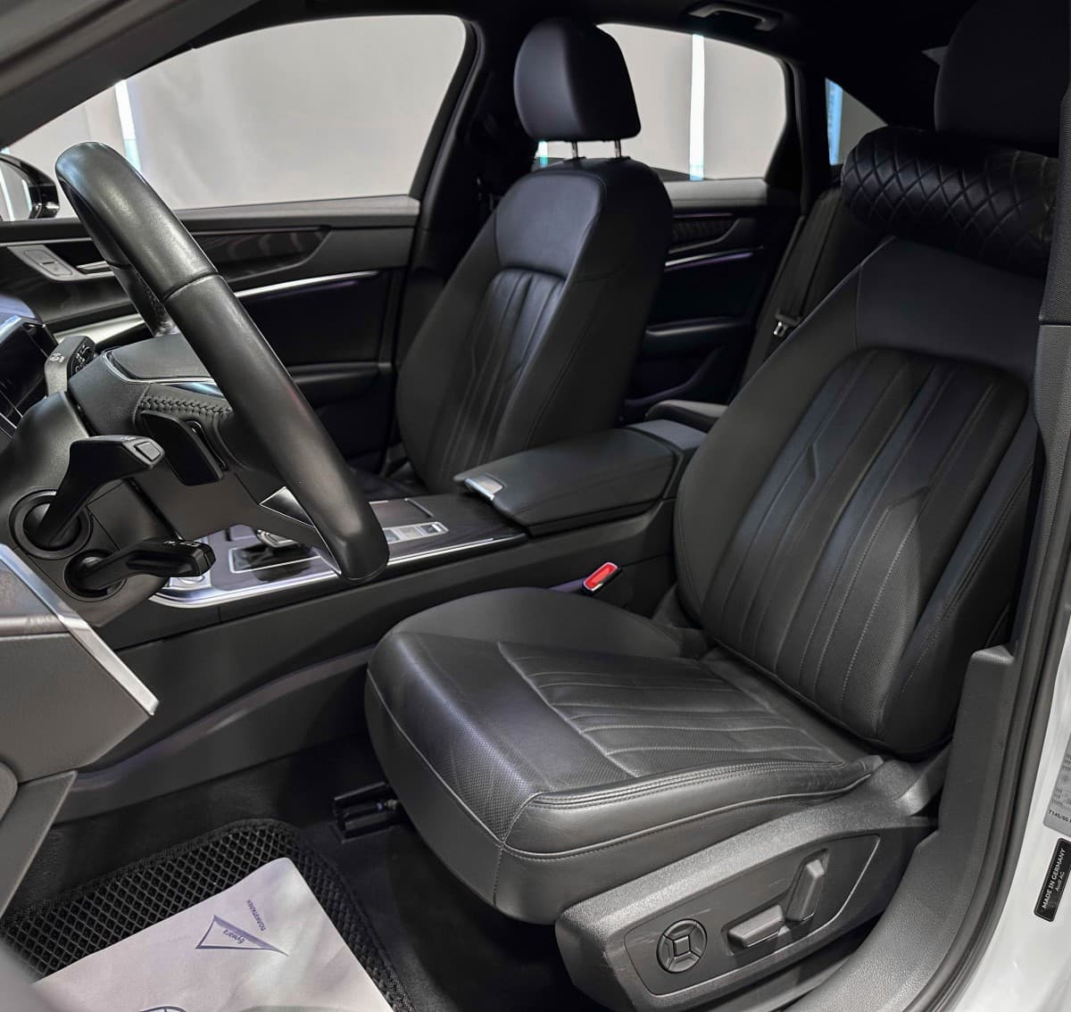 Audi A6 - фото 13