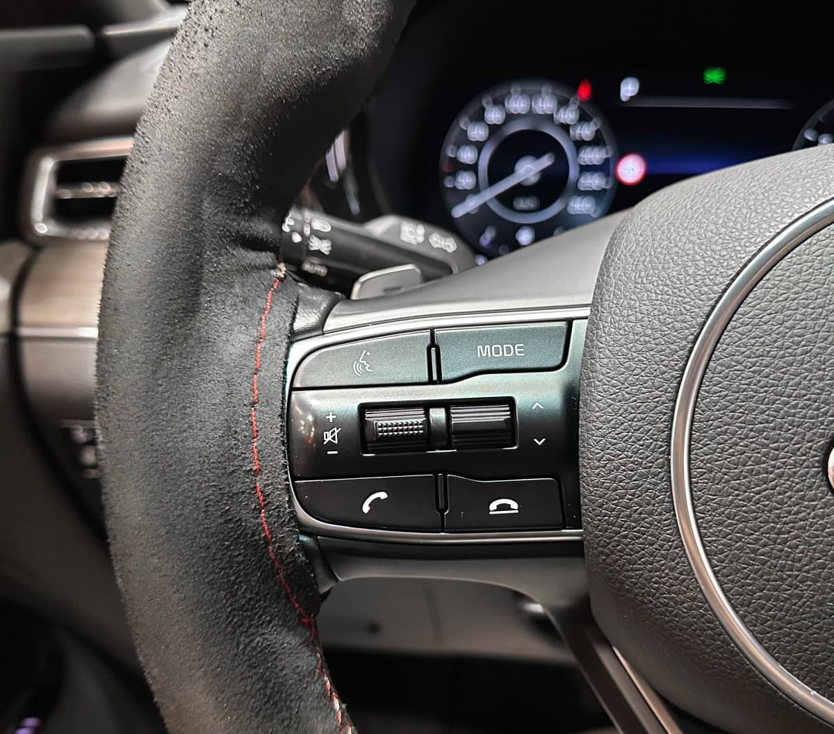 Kia K5 - фото 22