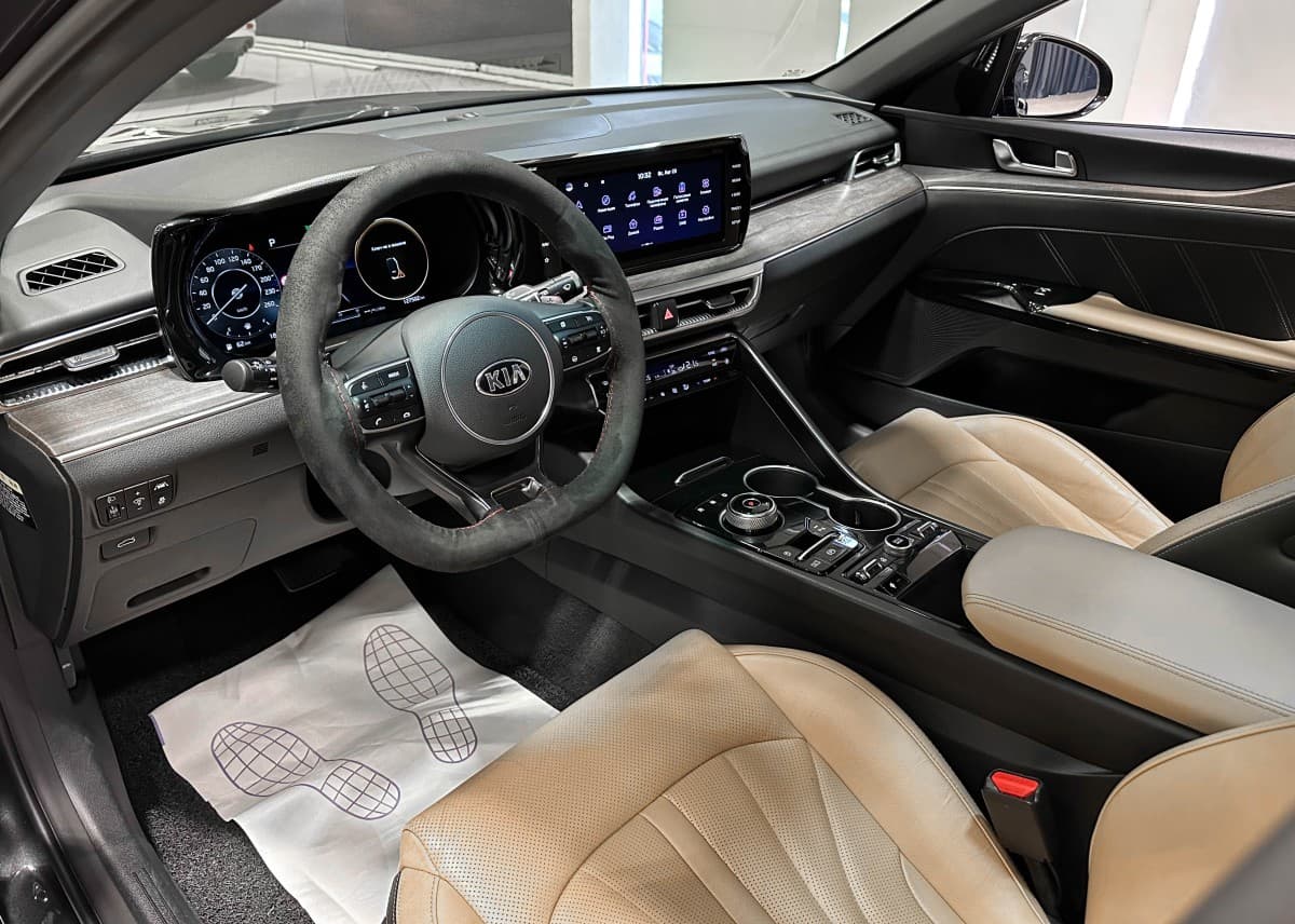 Kia K5 - фото 11