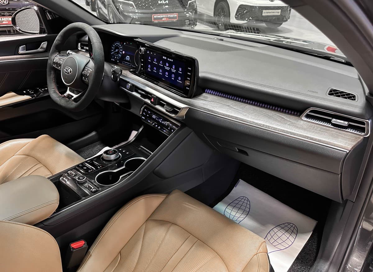 Kia K5 - фото 18