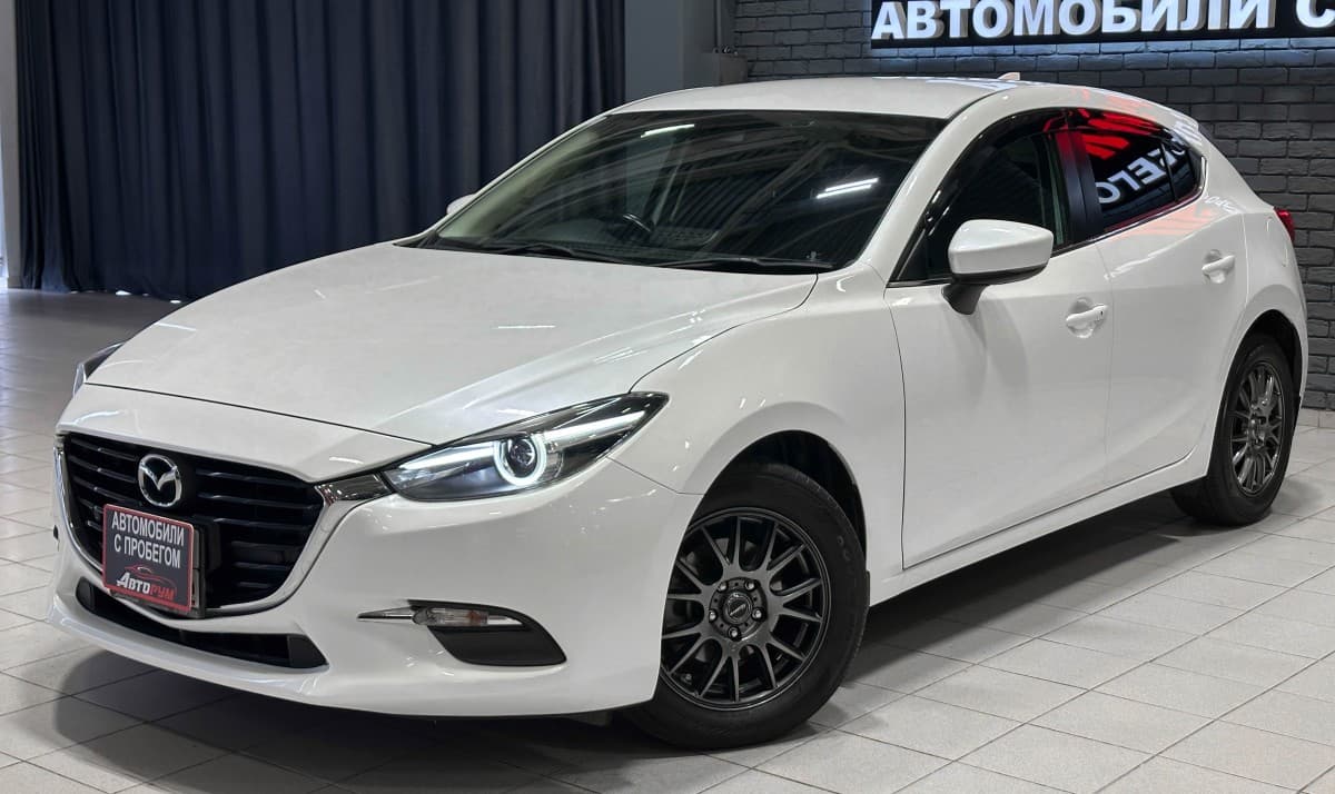 Mazda Axela - 2