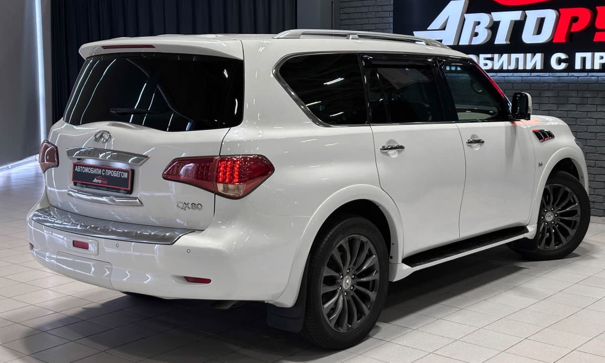 Infiniti QX80 - фото 6