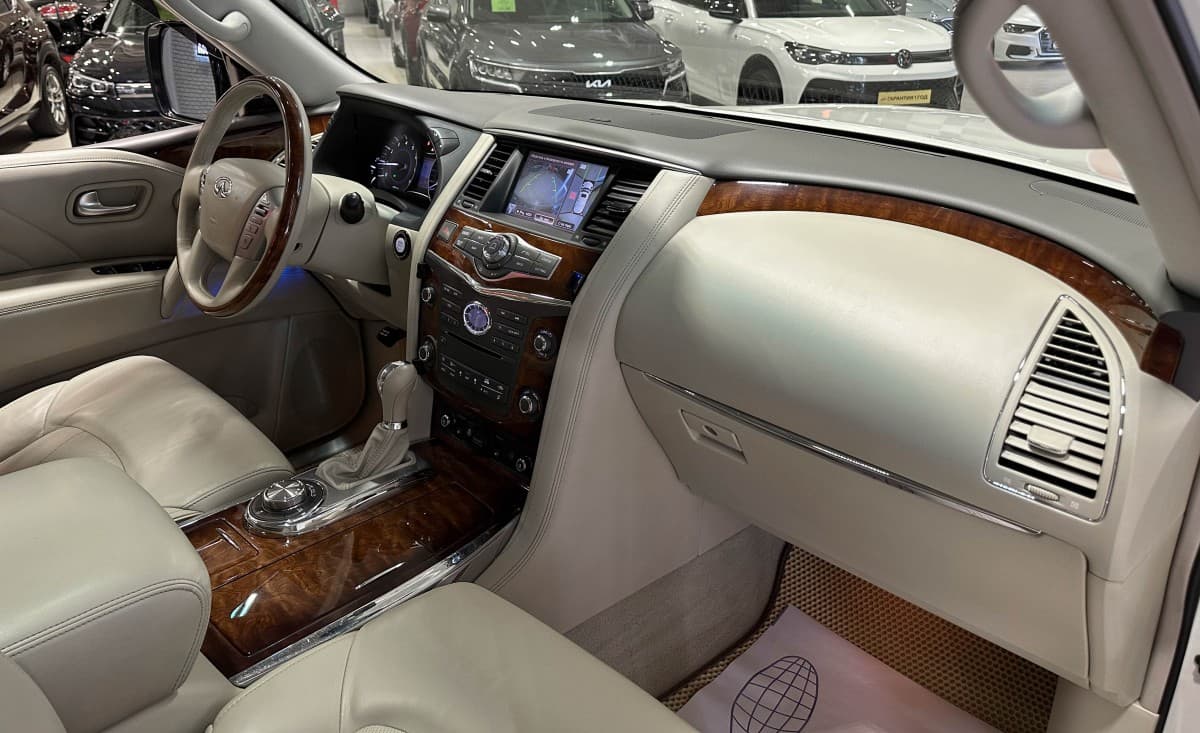 Infiniti QX80 - фото 20