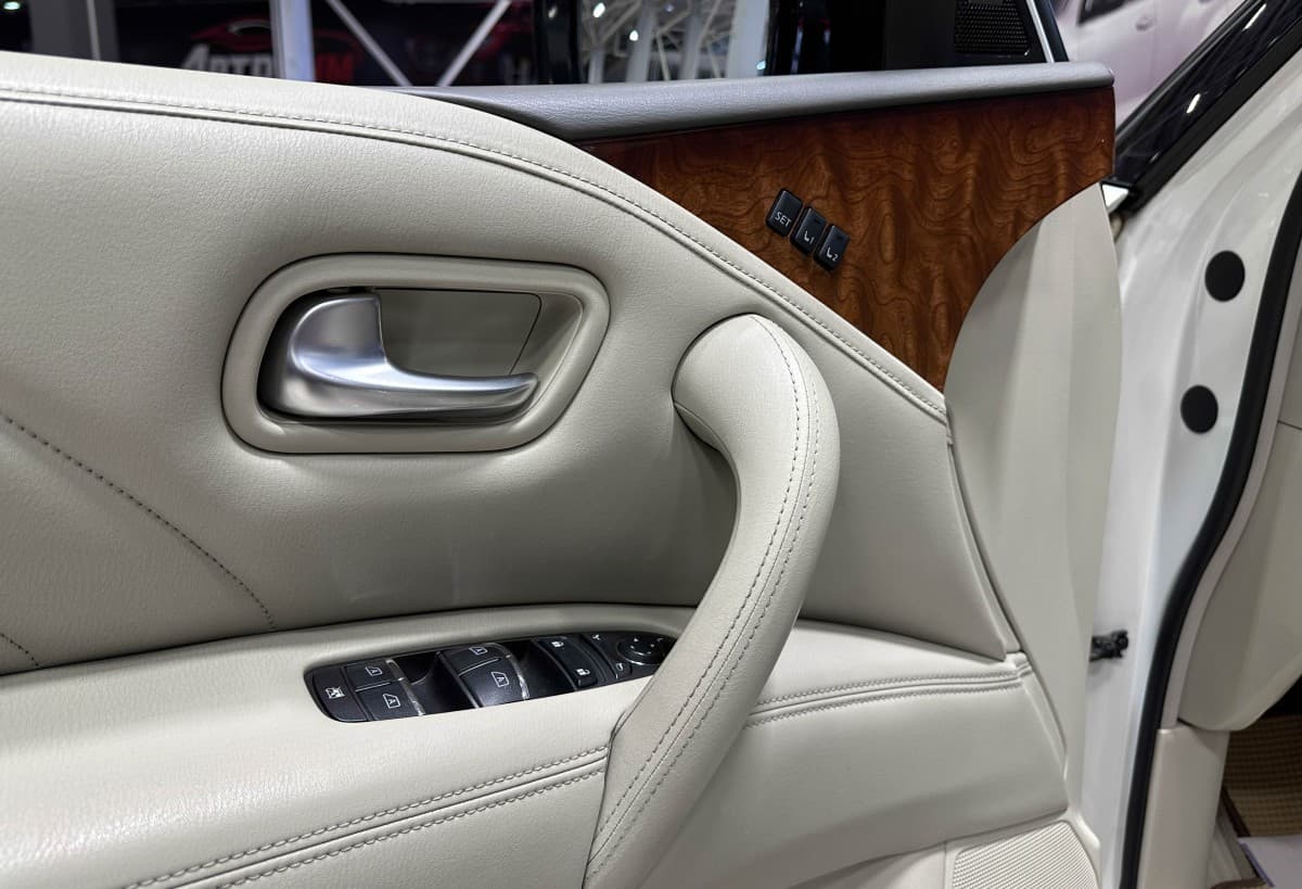 Infiniti QX80 - фото 21