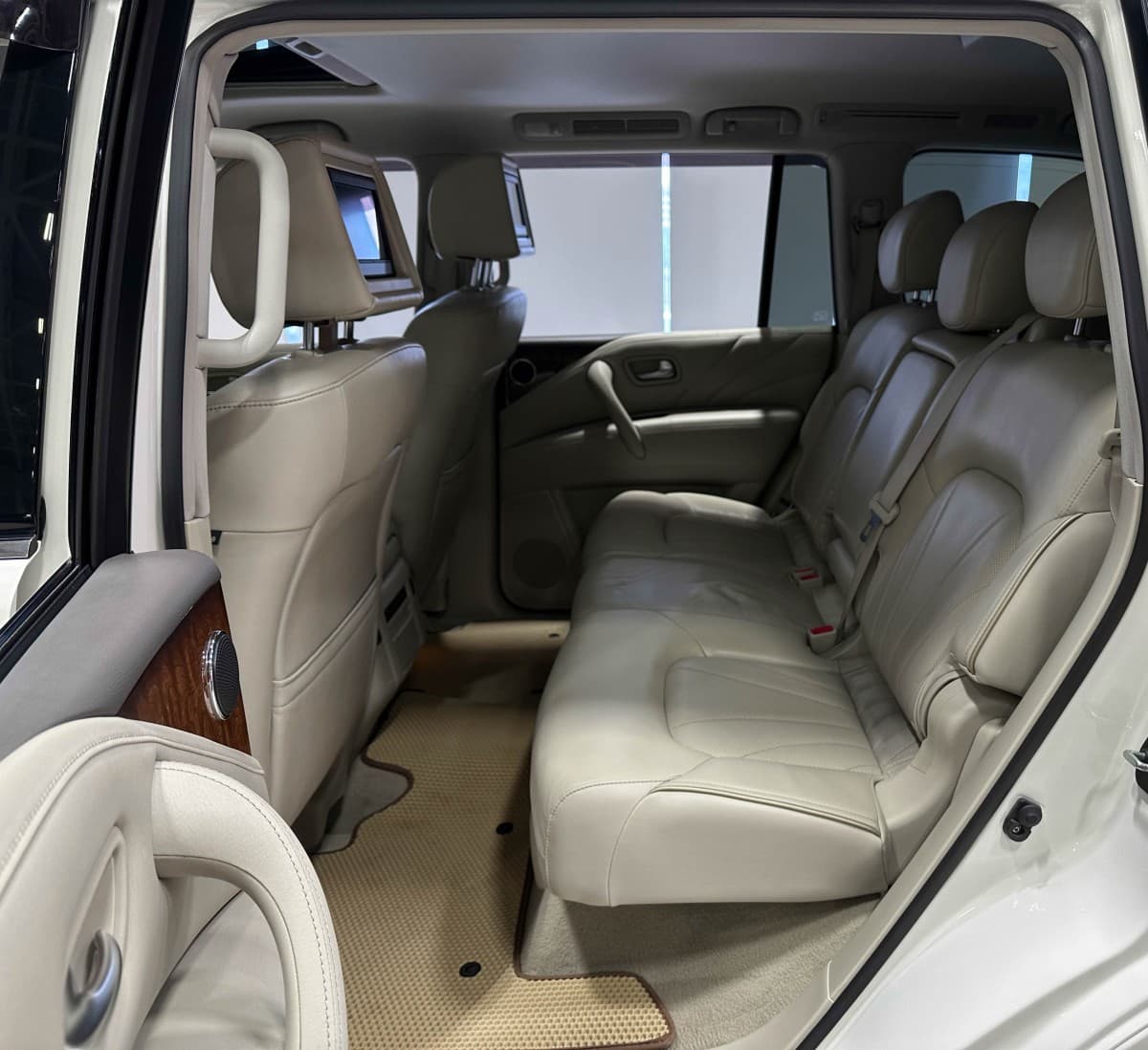Infiniti QX80 - фото 15