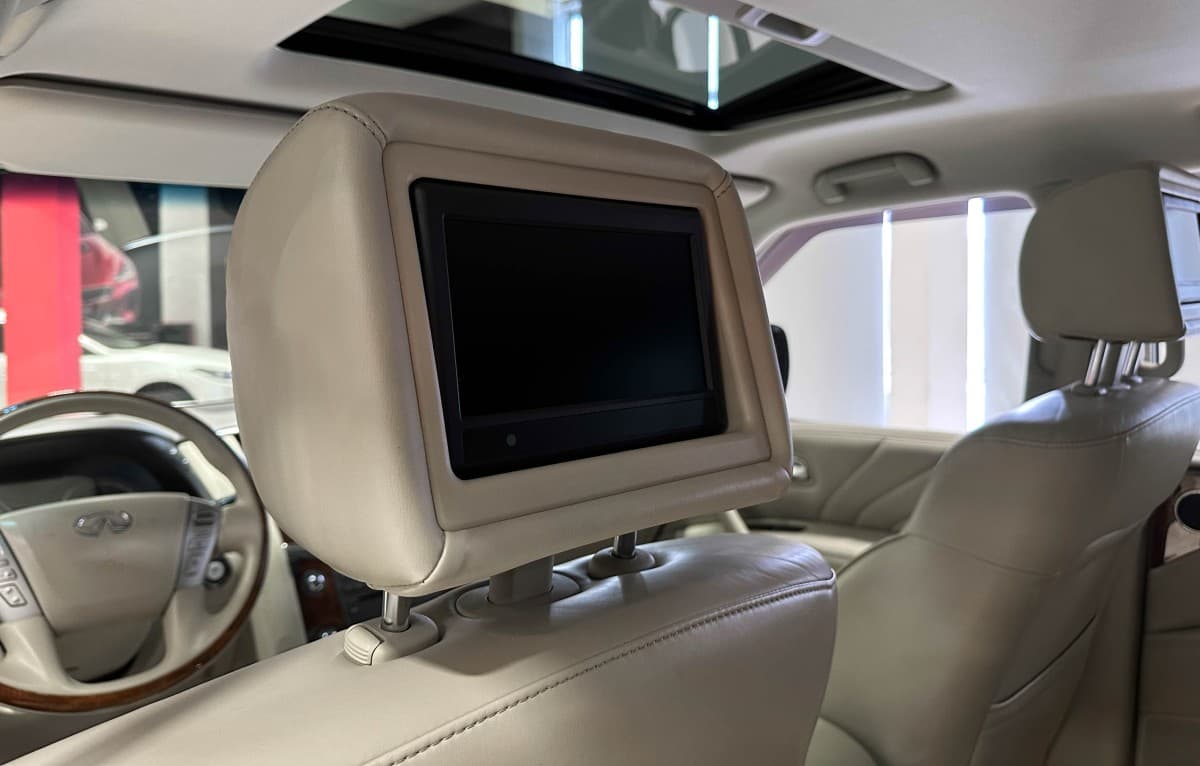 Infiniti QX80 - фото 14