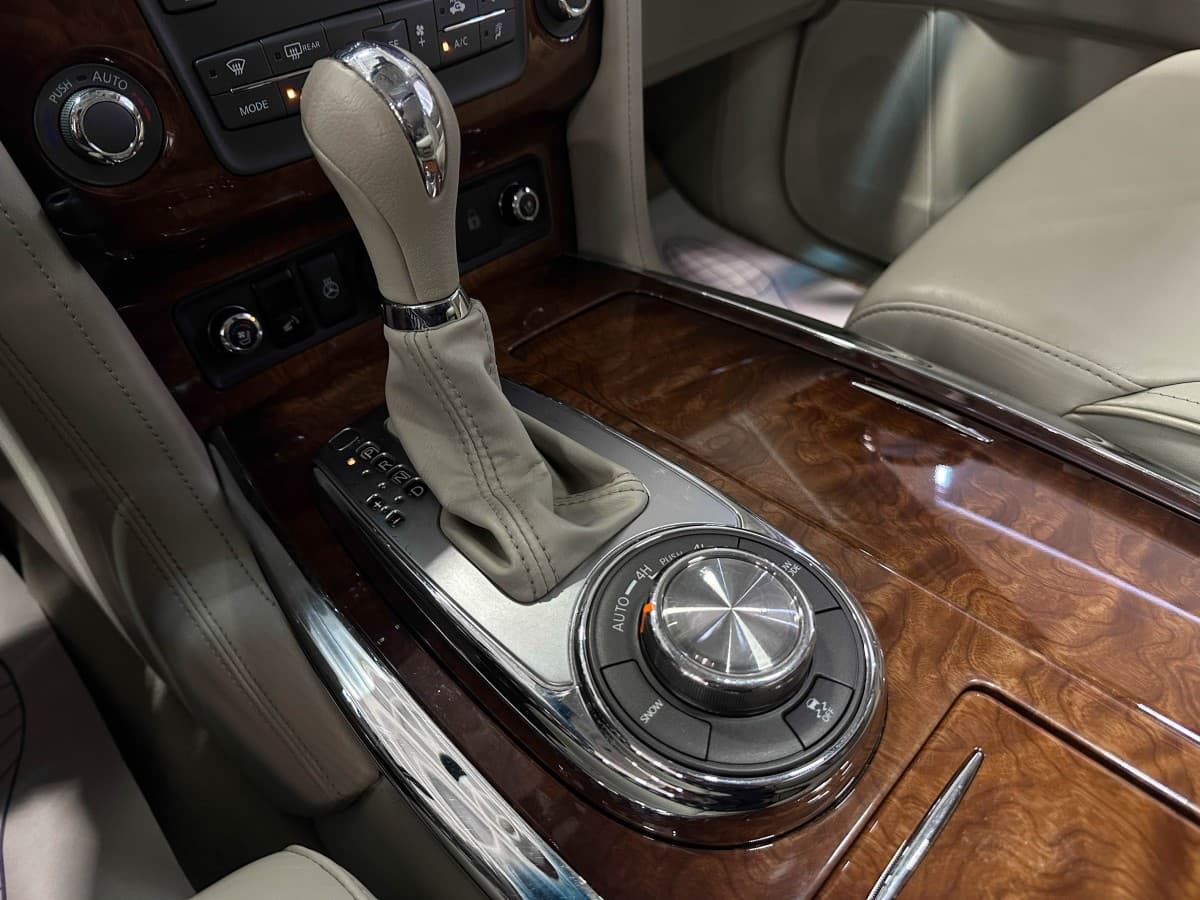 Infiniti QX80 - фото 29