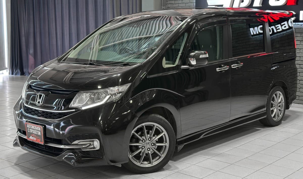 Honda Stepwgn SPADA - 2