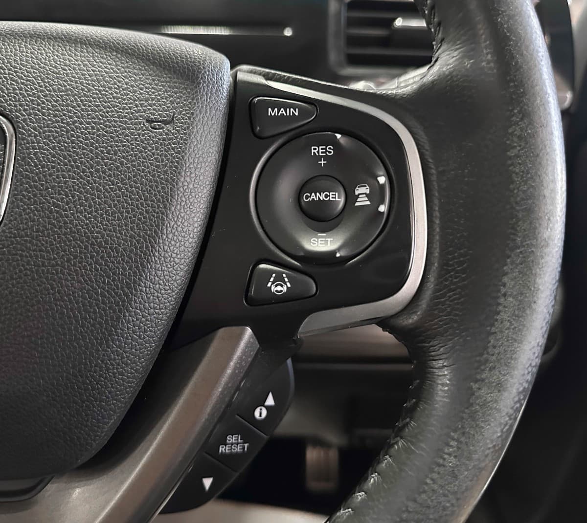 Honda Stepwgn SPADA - фото 23