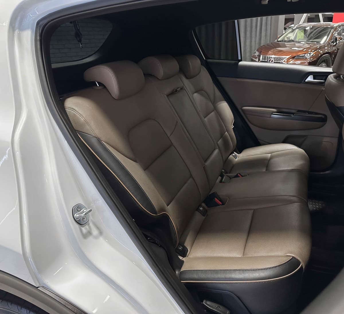 Kia Sportage - фото 14