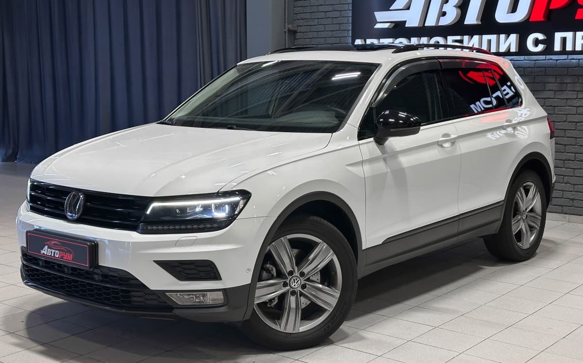Volkswagen Tiguan - 2