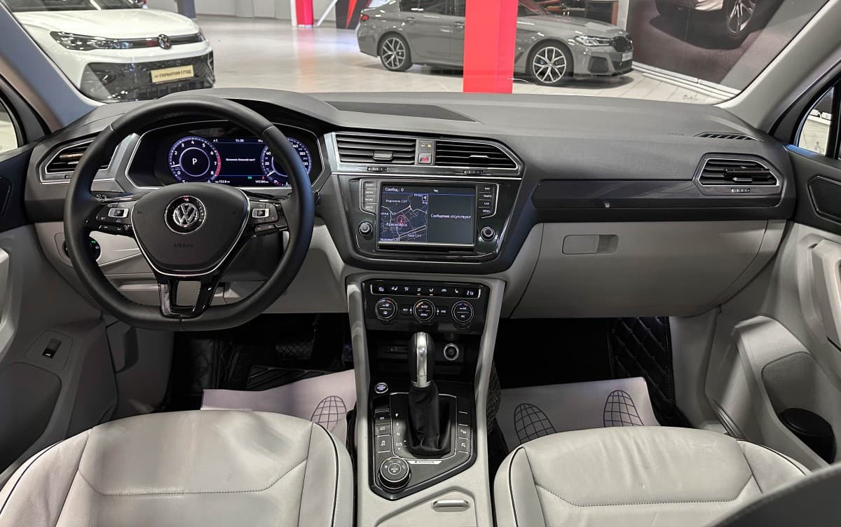 Volkswagen Tiguan - фото 29