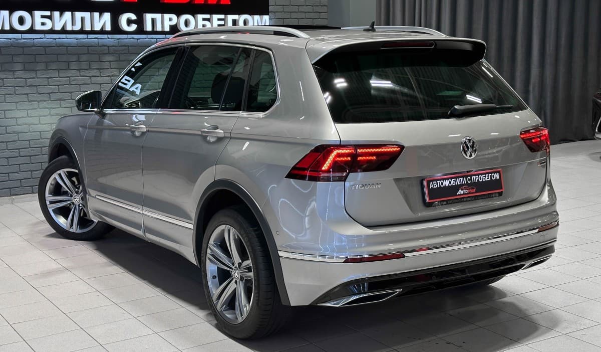 Volkswagen Tiguan - фото 9