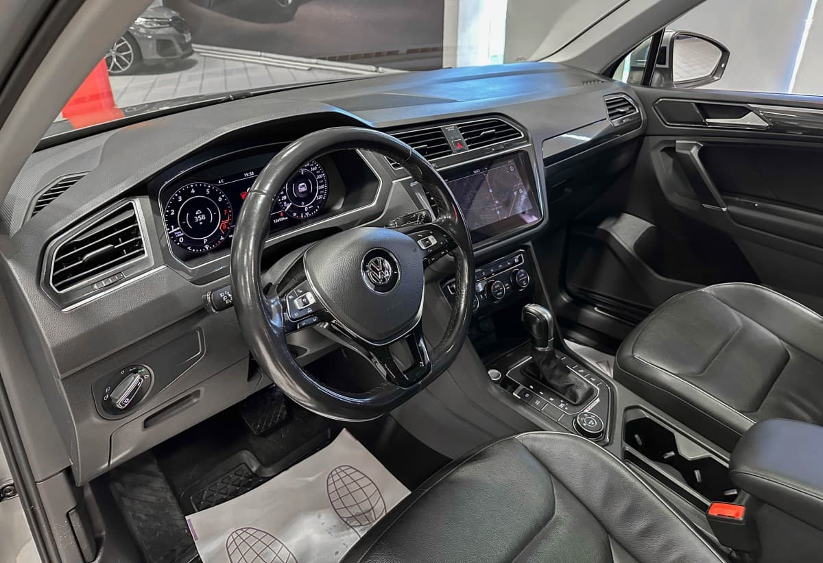 Volkswagen Tiguan - фото 10