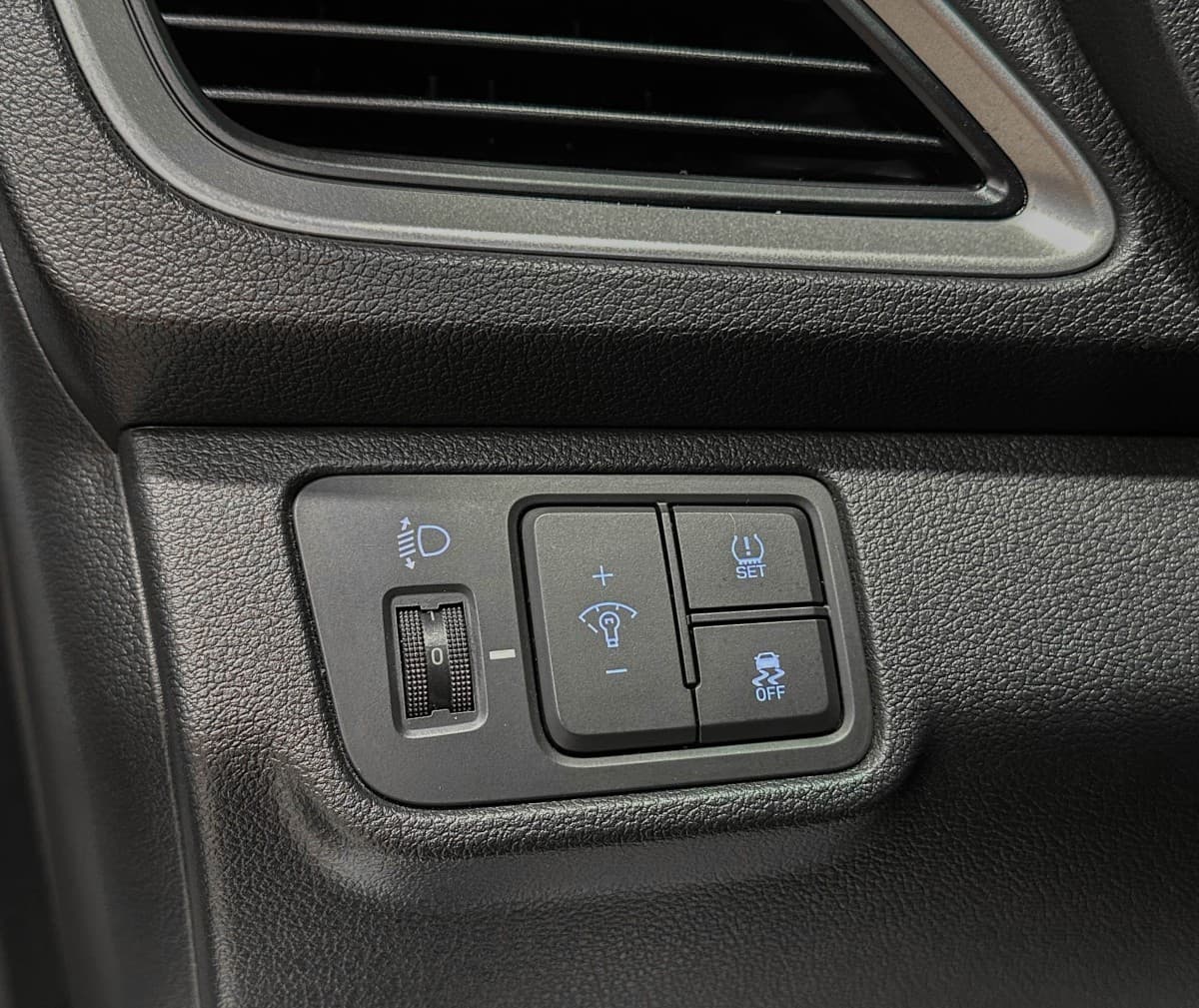 Hyundai Solaris - фото 16