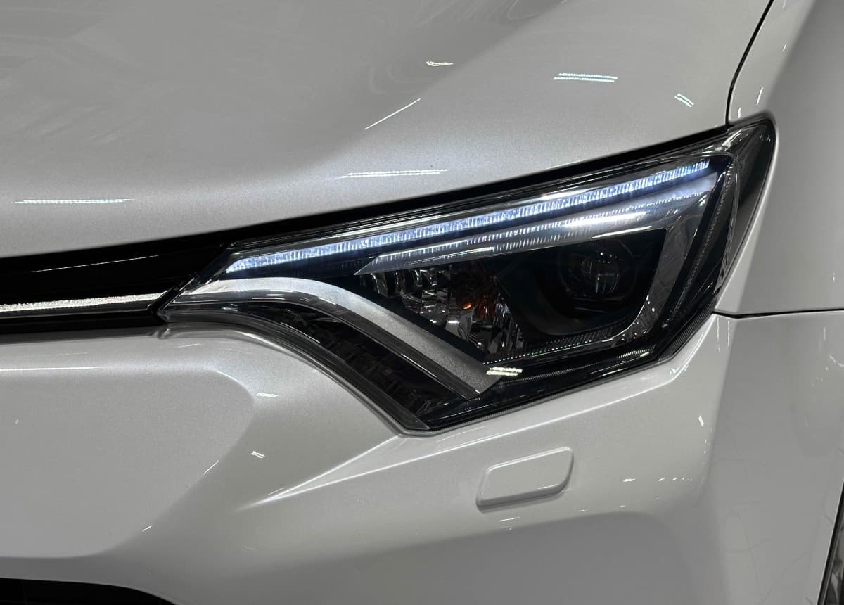 Toyota RAV4 - 4