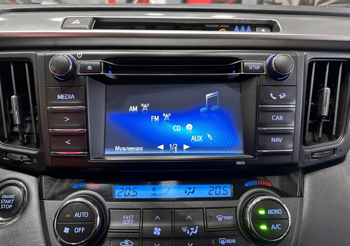 Toyota RAV4 - фото 21