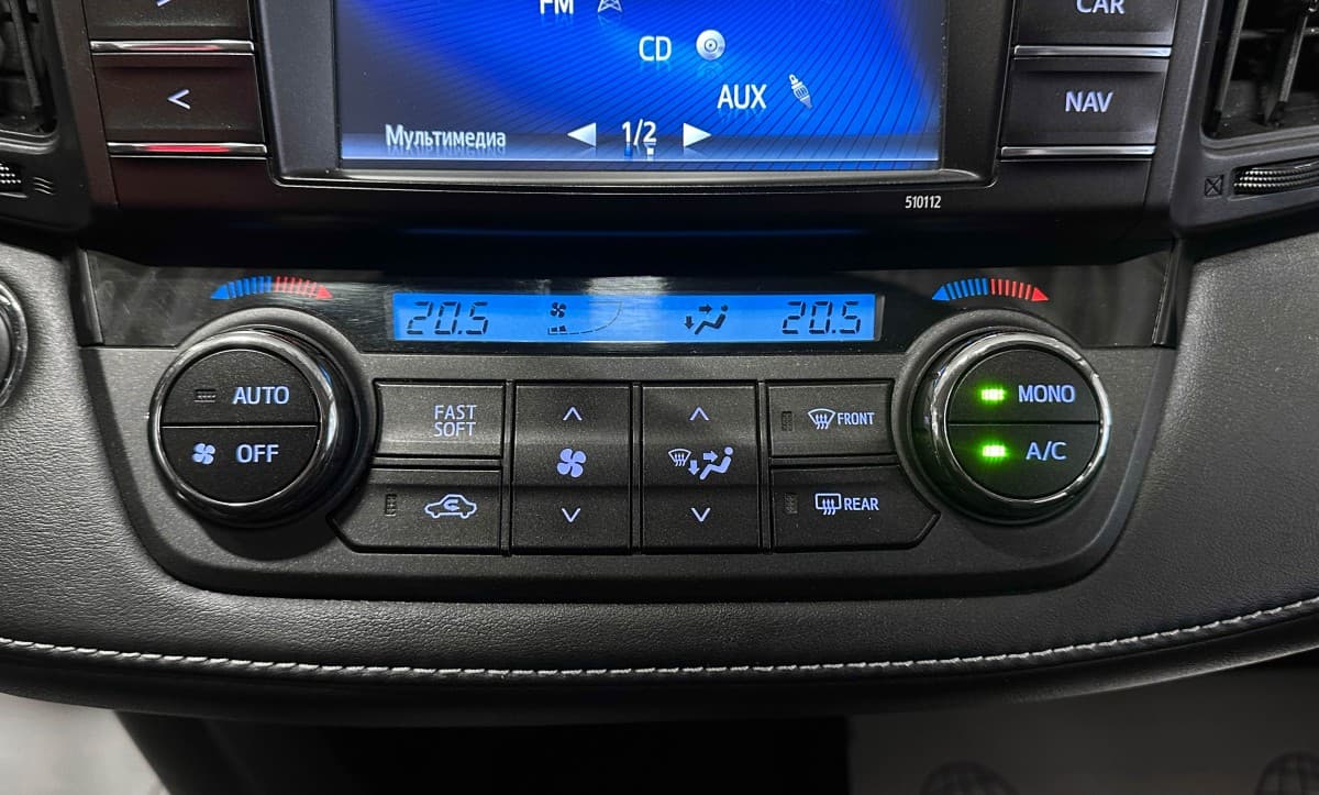 Toyota RAV4 - фото 23