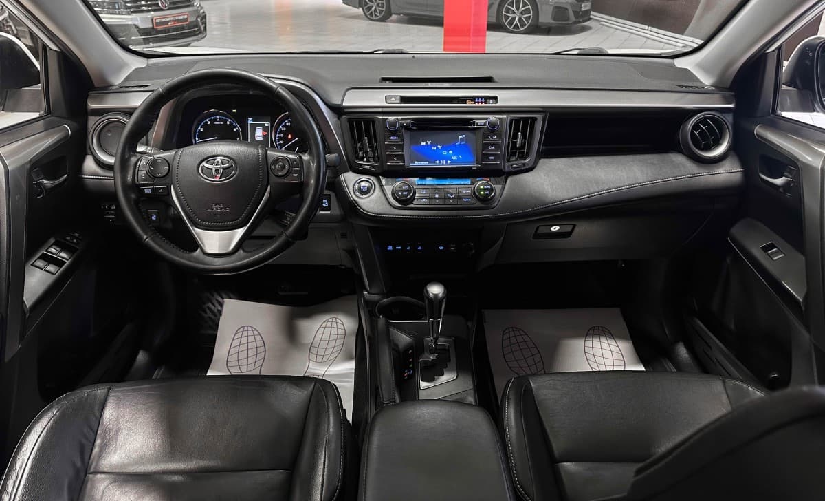 Toyota RAV4 - фото 26