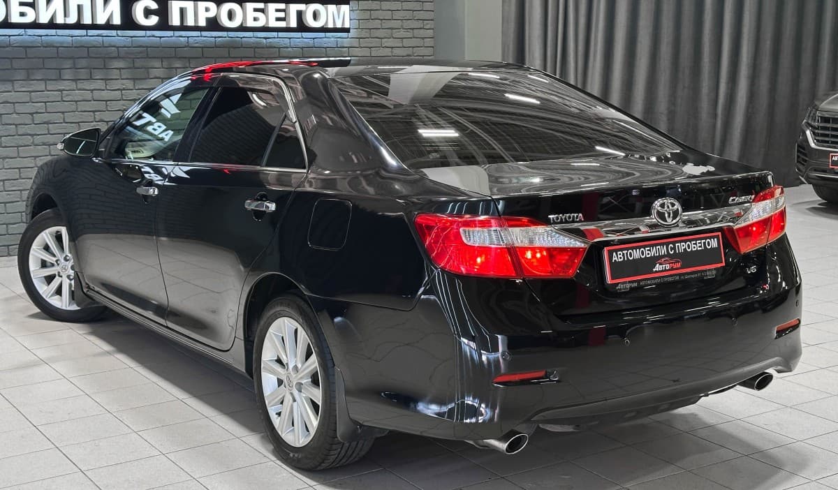 Toyota Camry - фото 9