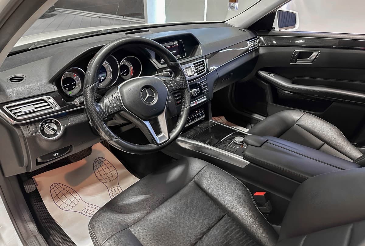Mercedes-Benz E250 - фото 10