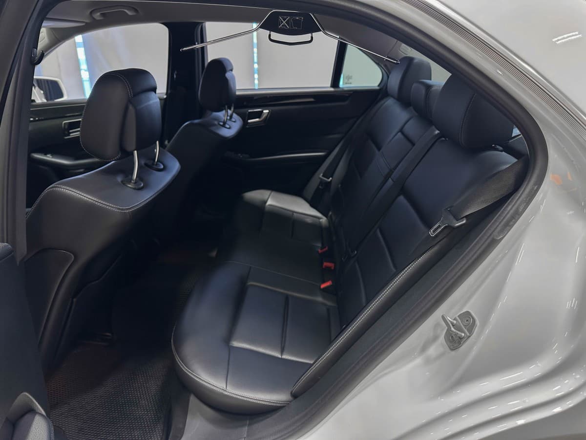Mercedes-Benz E250 - фото 12