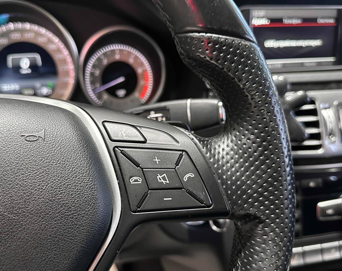 Mercedes-Benz E250 - фото 21