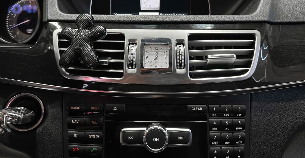 Mercedes-Benz E250 - фото 23