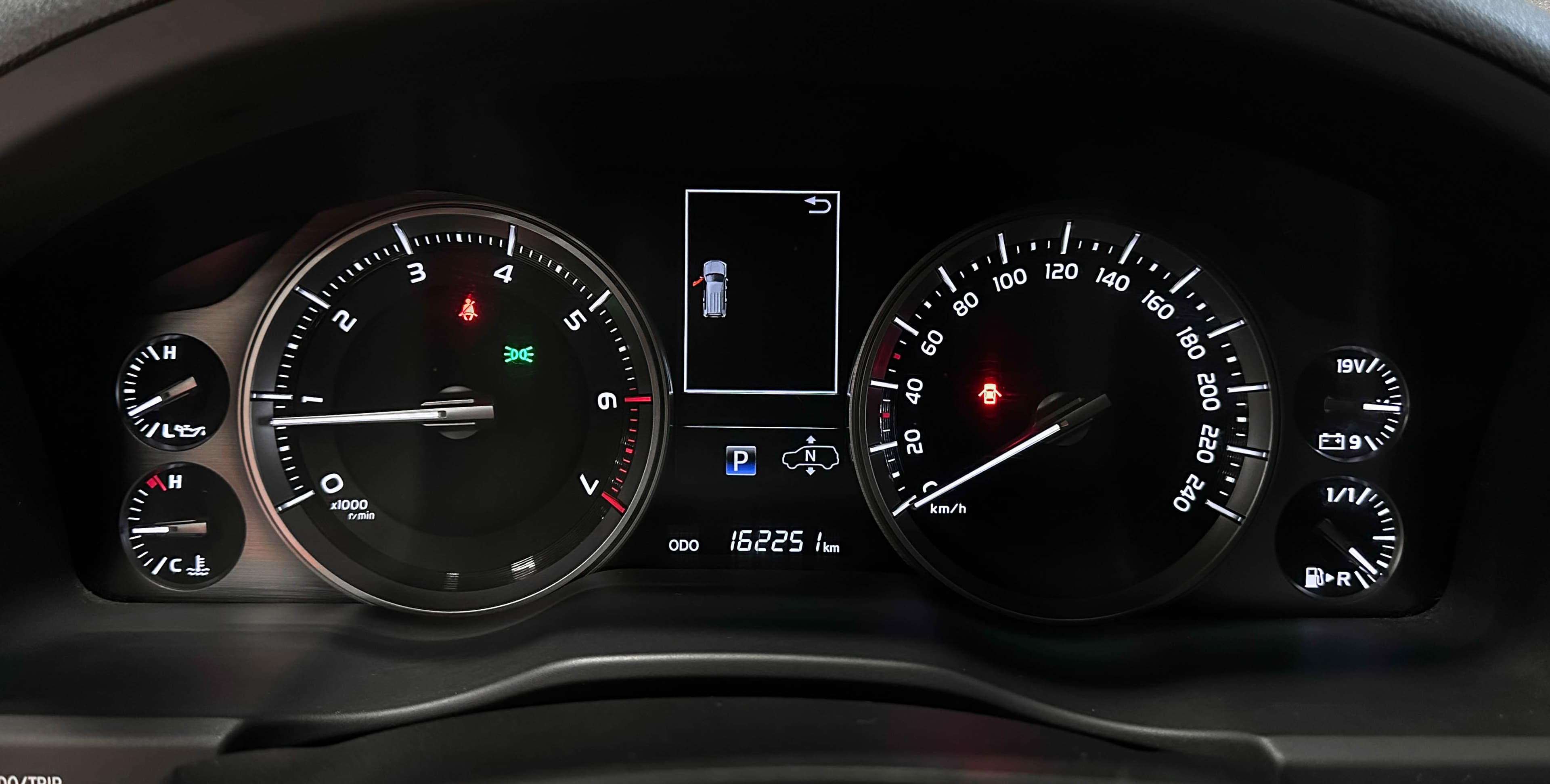 Toyota Land Cruiser 200 - фото 24