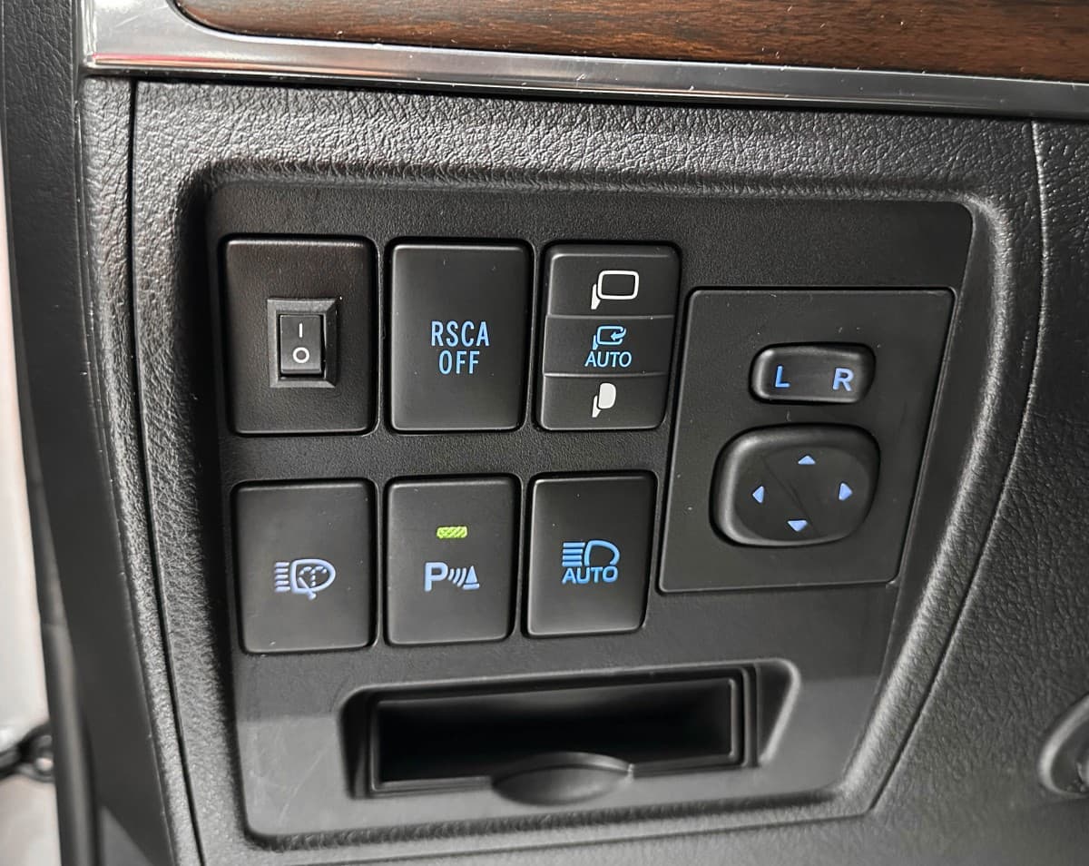 Toyota Land Cruiser 200 - фото 22