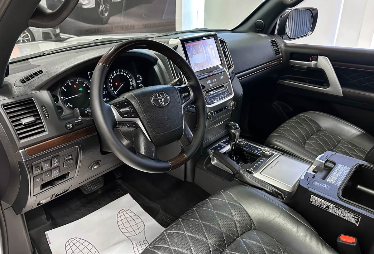 Toyota Land Cruiser 200 - фото 12