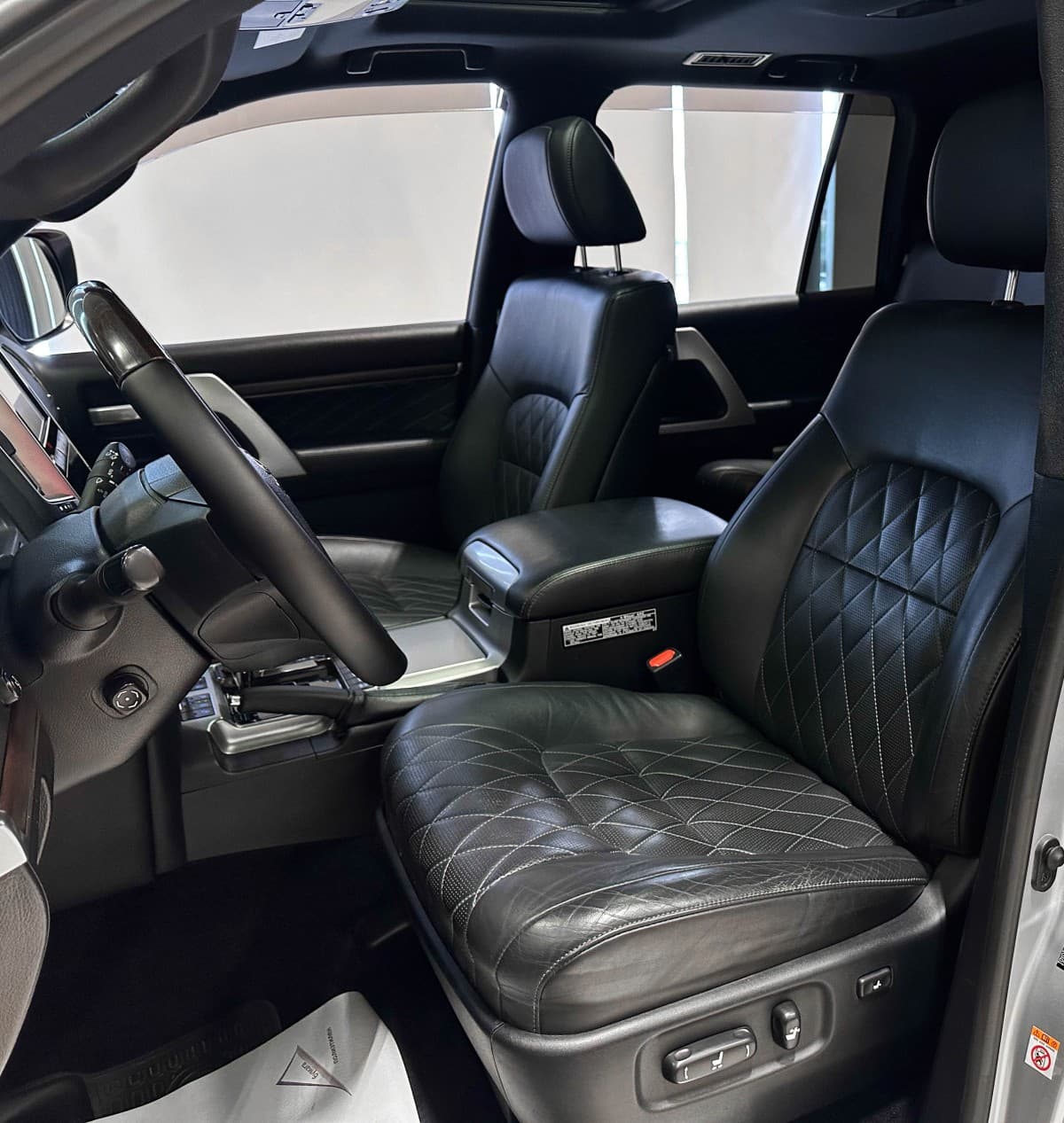 Toyota Land Cruiser 200 - фото 13