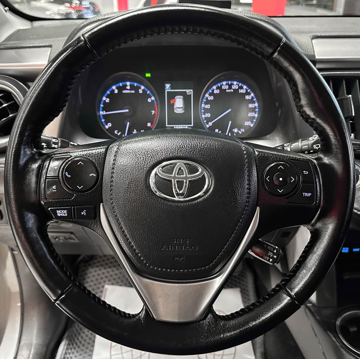 Toyota RAV4 - фото 27