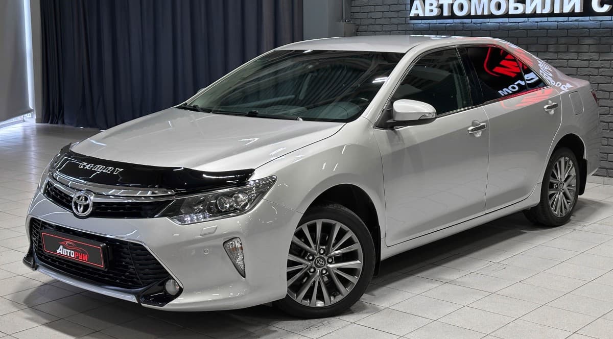Toyota Camry - 2