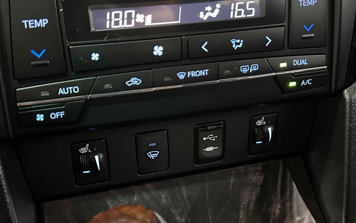 Toyota Camry - фото 25