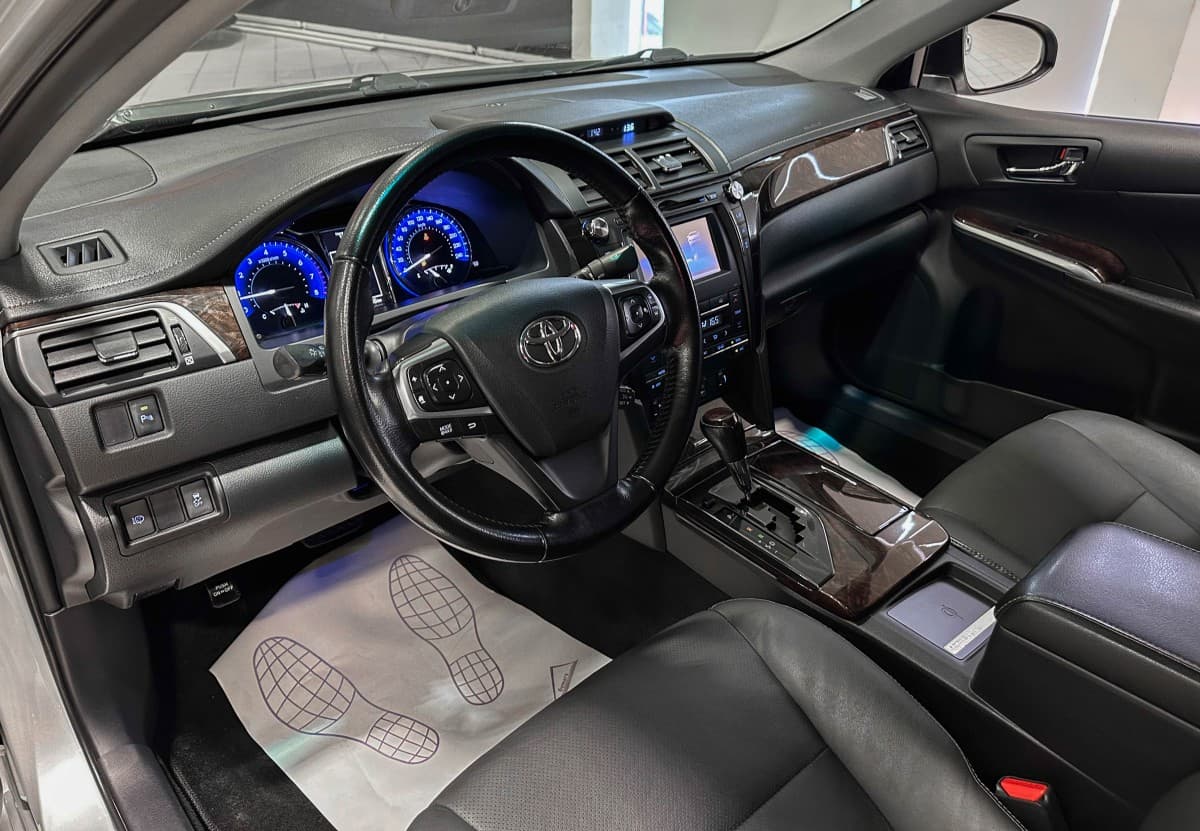 Toyota Camry - фото 10