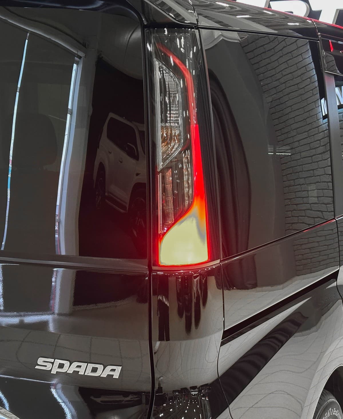 Honda Stepwgn Spada - фото 8