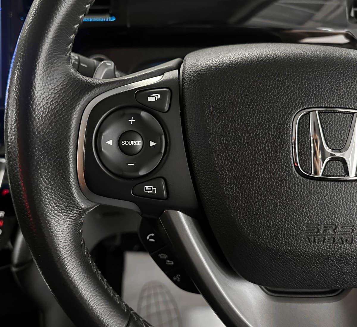 Honda Stepwgn Spada - фото 22