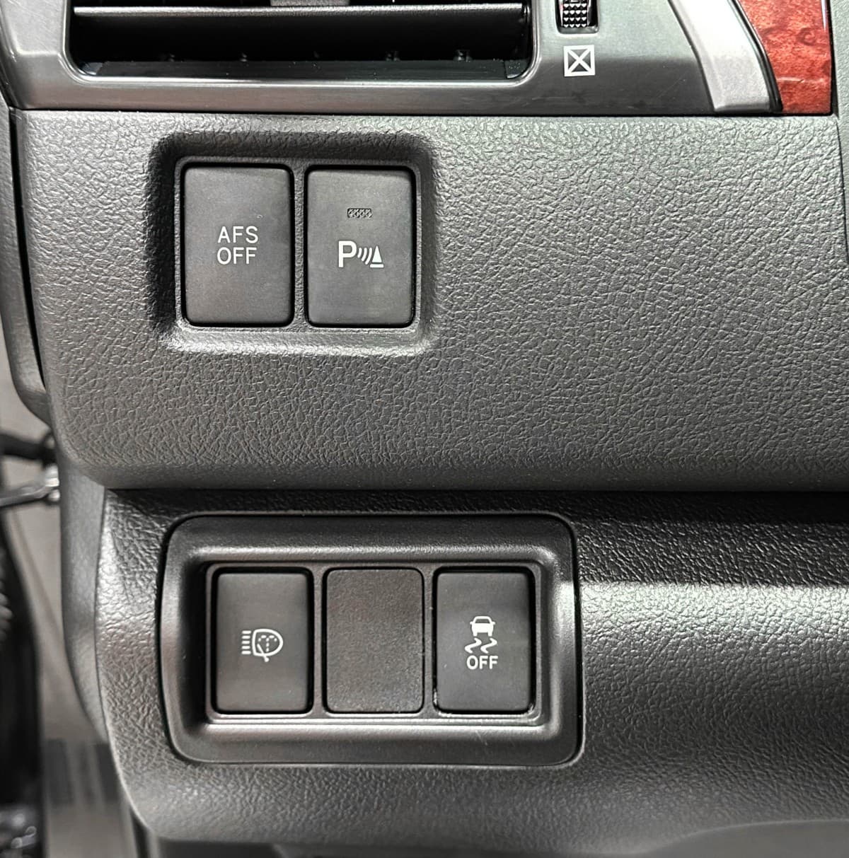 Toyota Camry - фото 18
